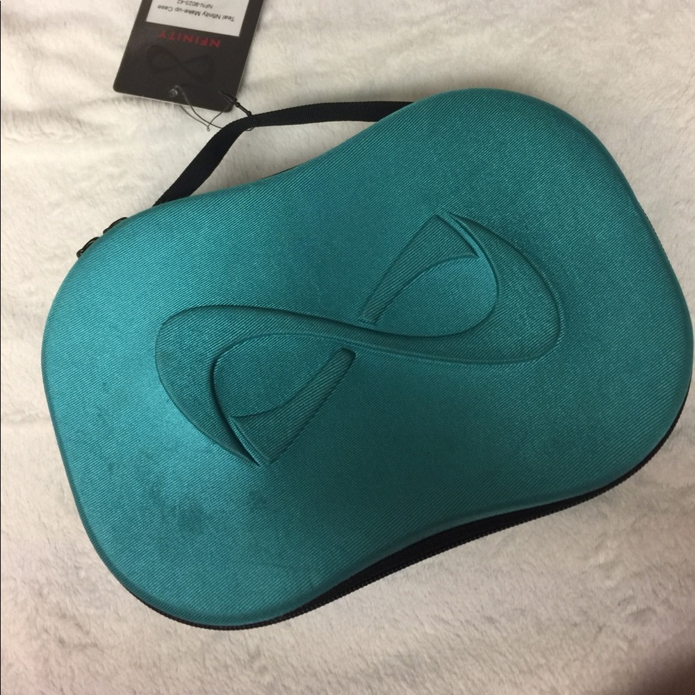 Nfinity cheer make up